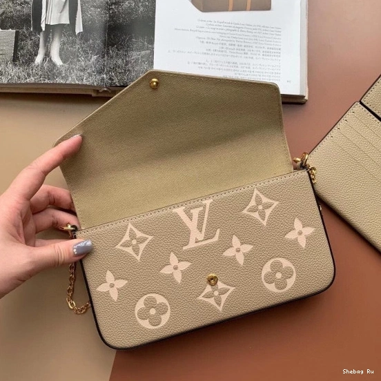 LOUIS VUITTON FÉLICIE POCHETTE 0713